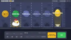 Мініатюра: Ігровий екран Chicken Road на комп’ютері: курка йде люками до золотого яйця